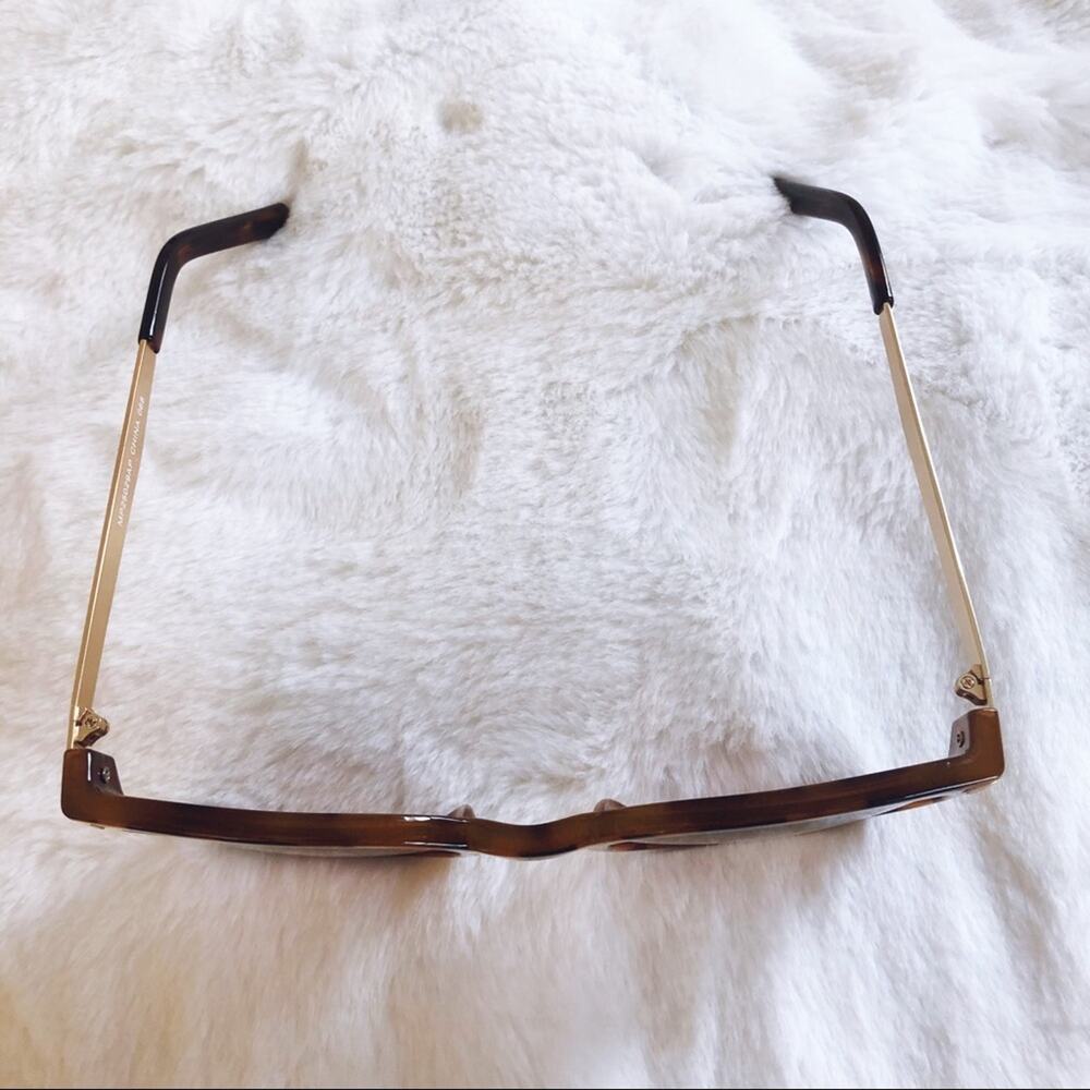 Isabel Tortoise Brown Round Fashion Sunglasses - Picture 5 of 8